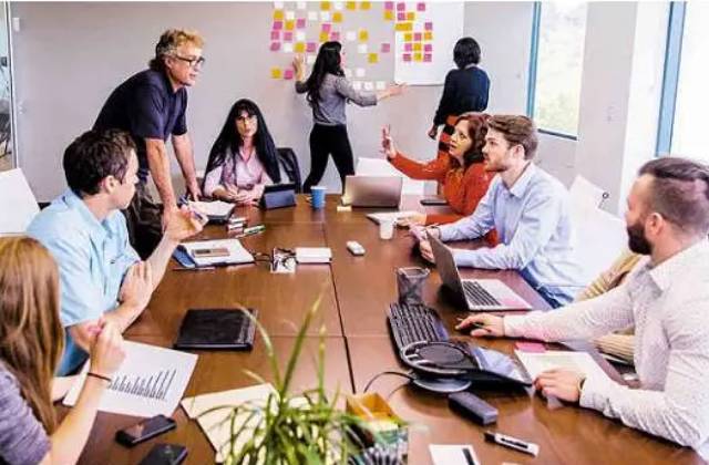 Juno Projects – talento femenino (3) Juno Projects - talento femenino (3)